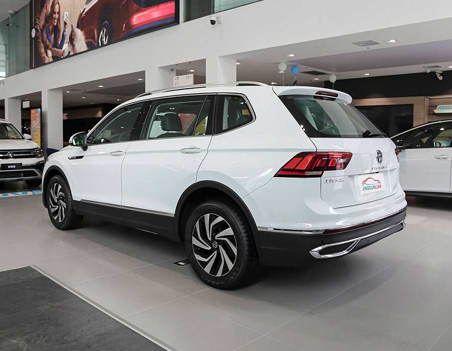 Édition intelligente du Tiguan L 2023 300TSI à deux roues motrices automatiques