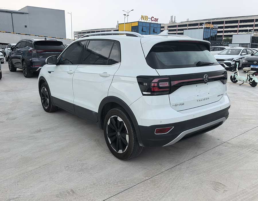 Volkswagen Tacqua 200TSI DSG Joy-Intelligent Edition 2023 + 81510 km