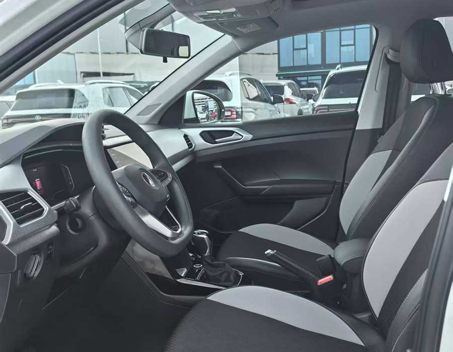 Volkswagen Tacqua 200TSI DSG Joy-Intelligent Edition 2021 + 74839 km