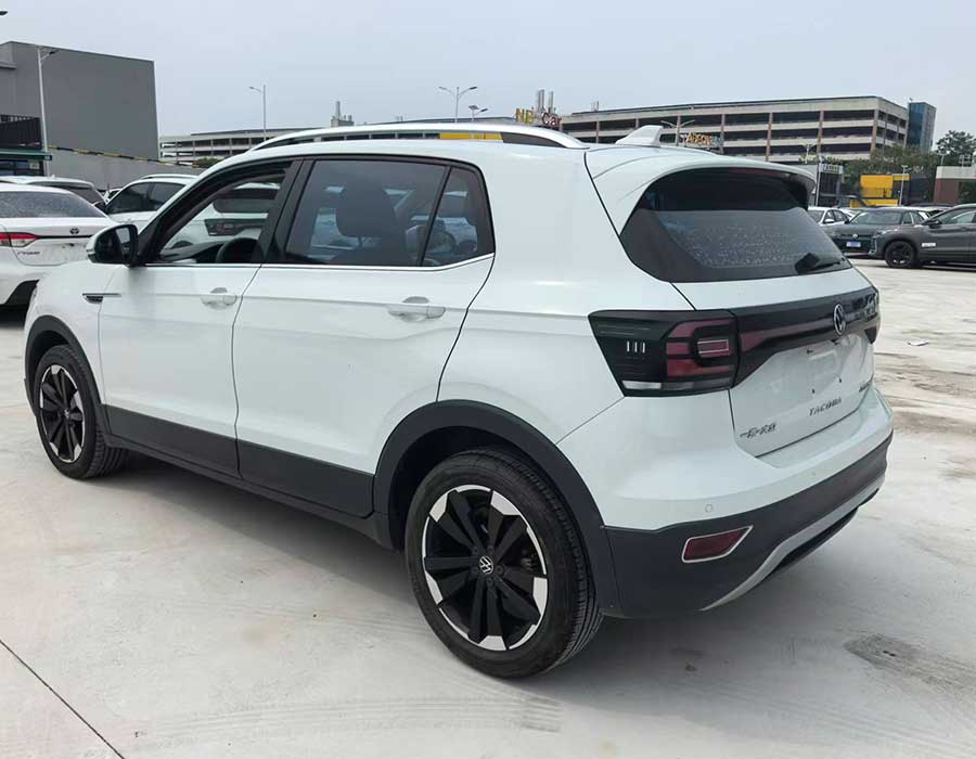 Volkswagen Tacqua 200TSI DSG Joy-Édition Intelligent 2021 + 95204 km