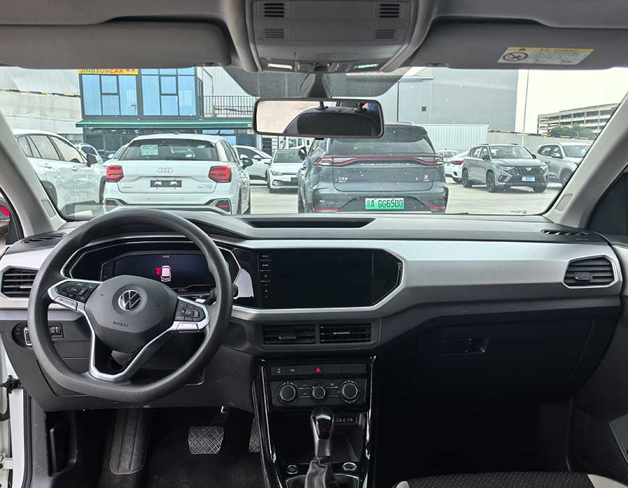 Volkswagen Tacqua 200TSI DSG Joy-Intelligent Edition 2023 + 81510 km