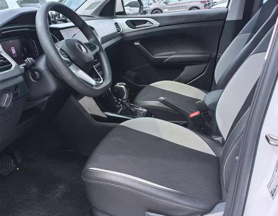 Volkswagen Tacqua 200TSI DSG Joy-Édition Intelligent 2021 + 95204 km