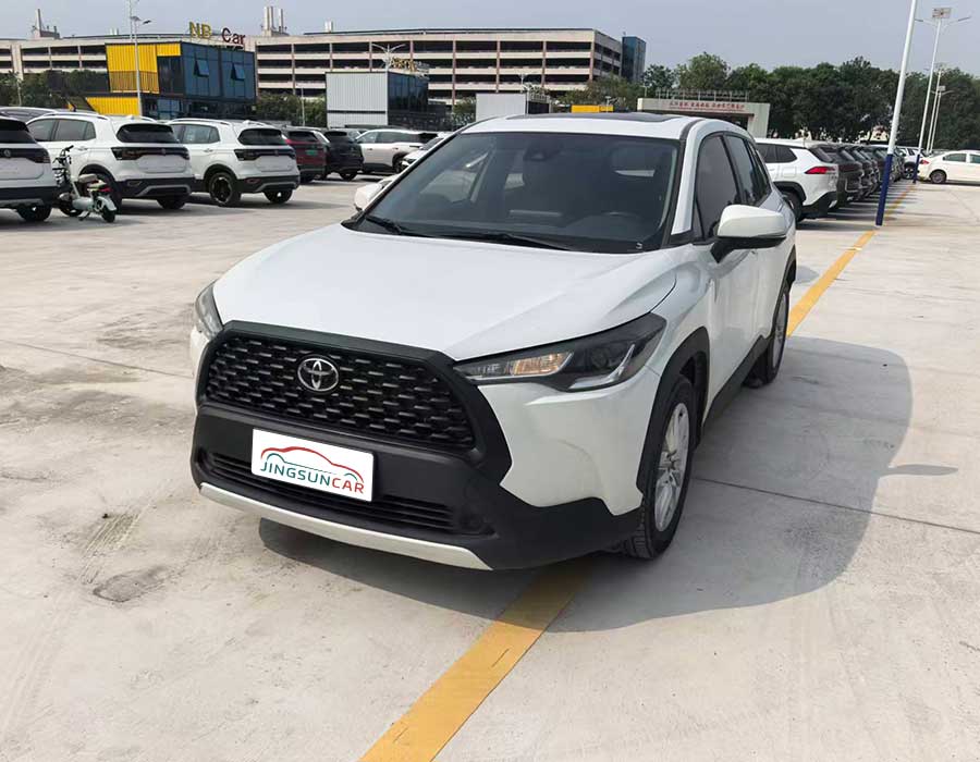 Toyota Corolla Cross 2023, année modèle 2 L, édition Pioneer (équipée d'un toit ouvrant) + 132718 km