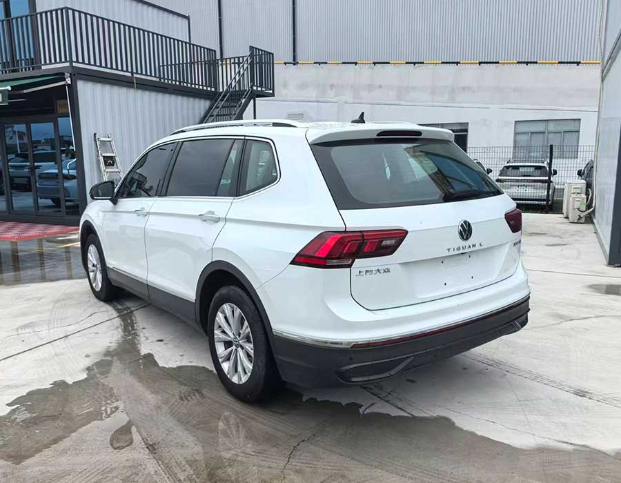 Volkswagen Tiguan L 300TSI Automatique Édition Dragon à 2 roues motrices 2024 + 84594 km
