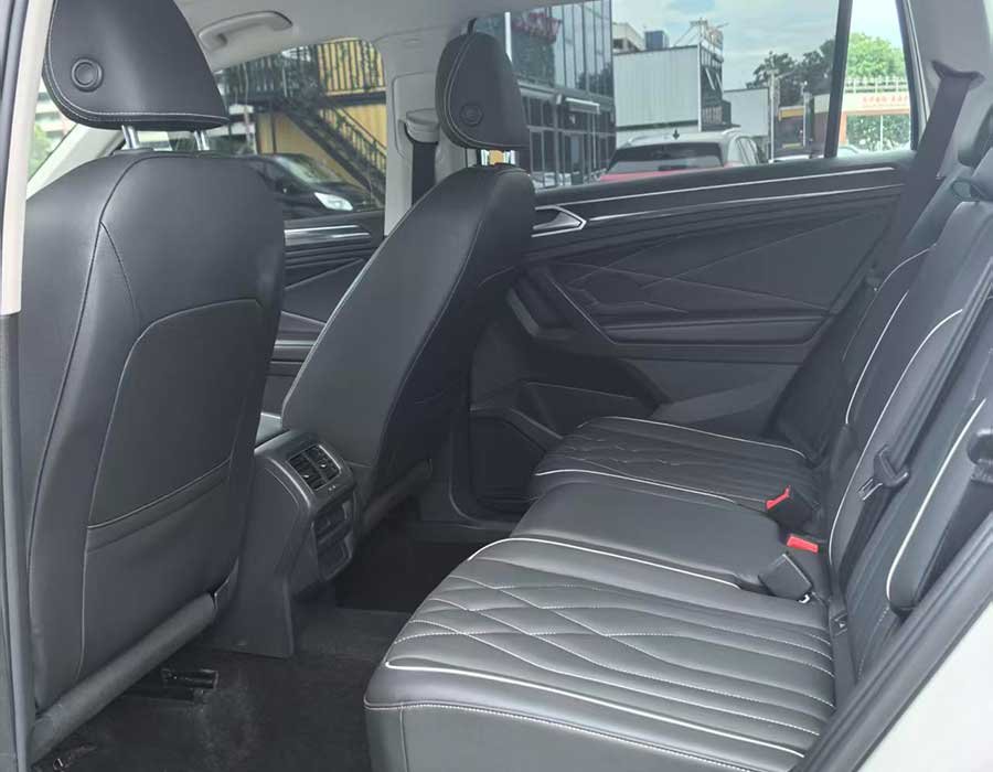 Volkswagen Tiguan L 300TSI Automatique, Édition Dragon à 2 roues motrices, 2024 + 94 921 km
