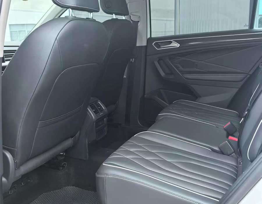 Volkswagen Tiguan L 300TSI Automatique Édition Dragon à 2 roues motrices 2024 + 84594 km