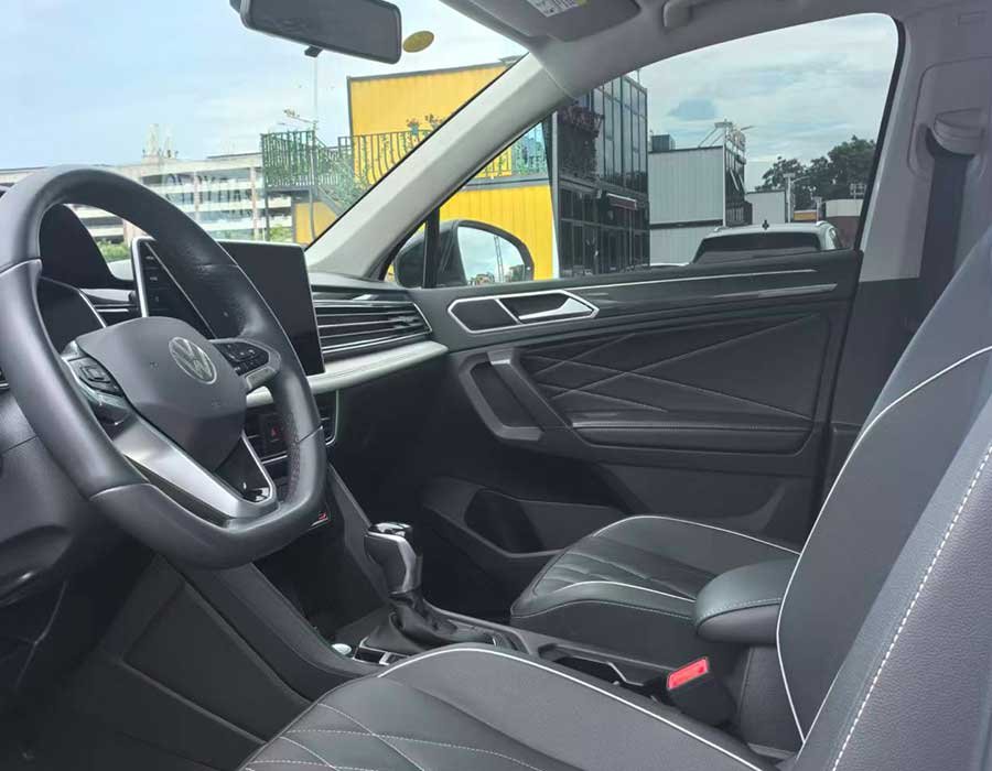 Volkswagen Tiguan L 300TSI Automatique, Édition Dragon à 2 roues motrices, 2024 + 94 921 km