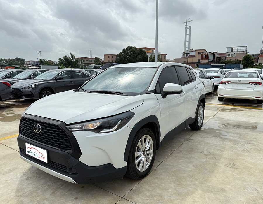 Toyota Corolla Cross, année modèle 2023, 2,0 L, édition Pioneer, + 30000km