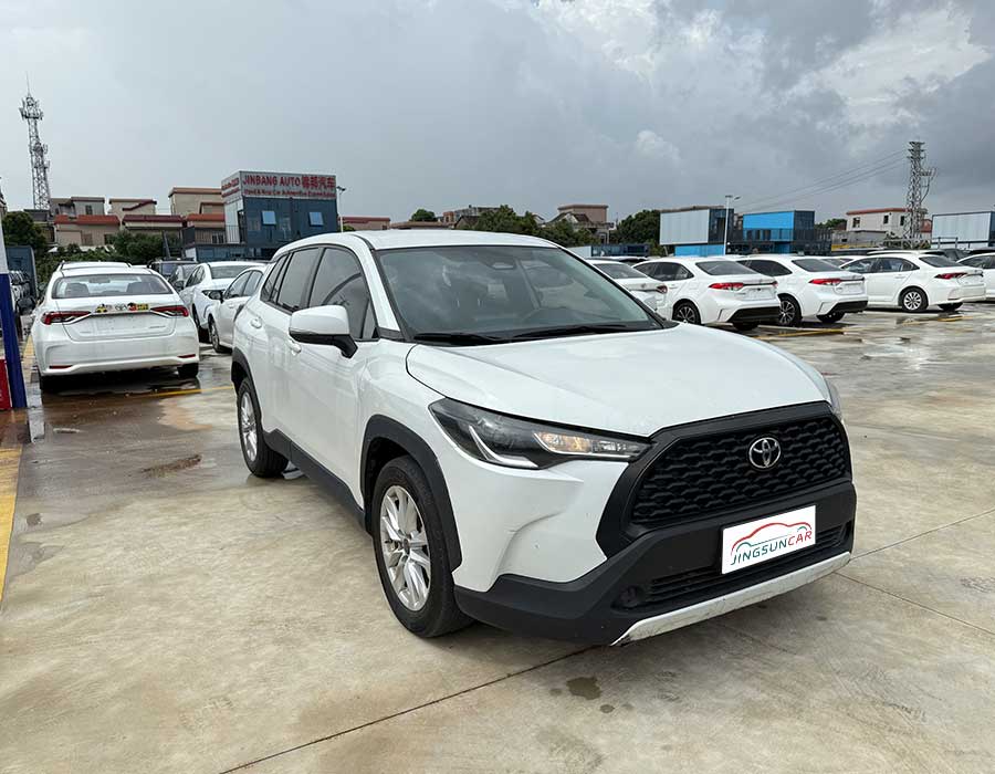 Toyota Corolla Cross, année modèle 2023, 2,0 L, édition Pioneer, + 30000km