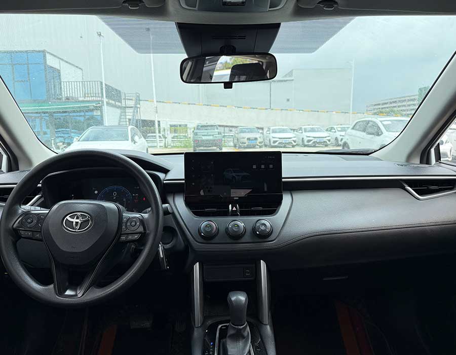 Toyota Corolla Cross, année modèle 2023, 2,0 L, édition Pioneer, + 30000km