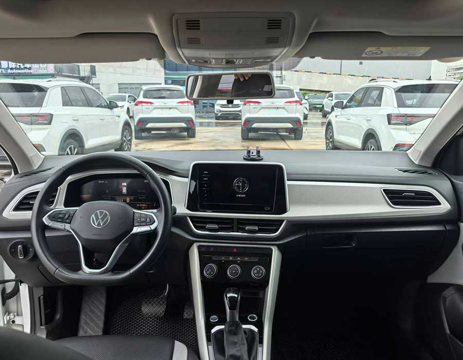 Volkswagen T-Roc 280TSI DSG 2 roues motrices Time Edition 2023 +66110 km blanc