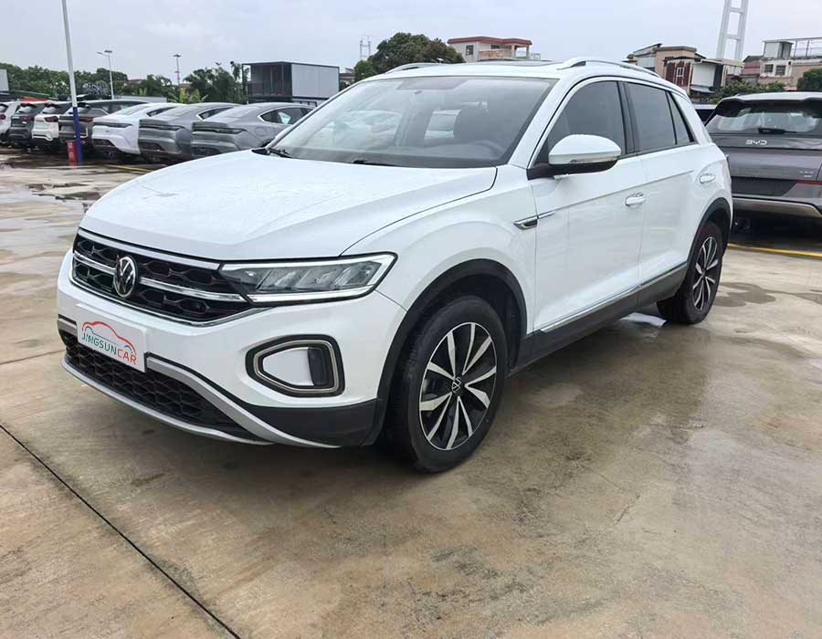Volkswagen T-Roc 280TSI DSG 2 roues motrices Time Edition 2023 +63011 km blanc