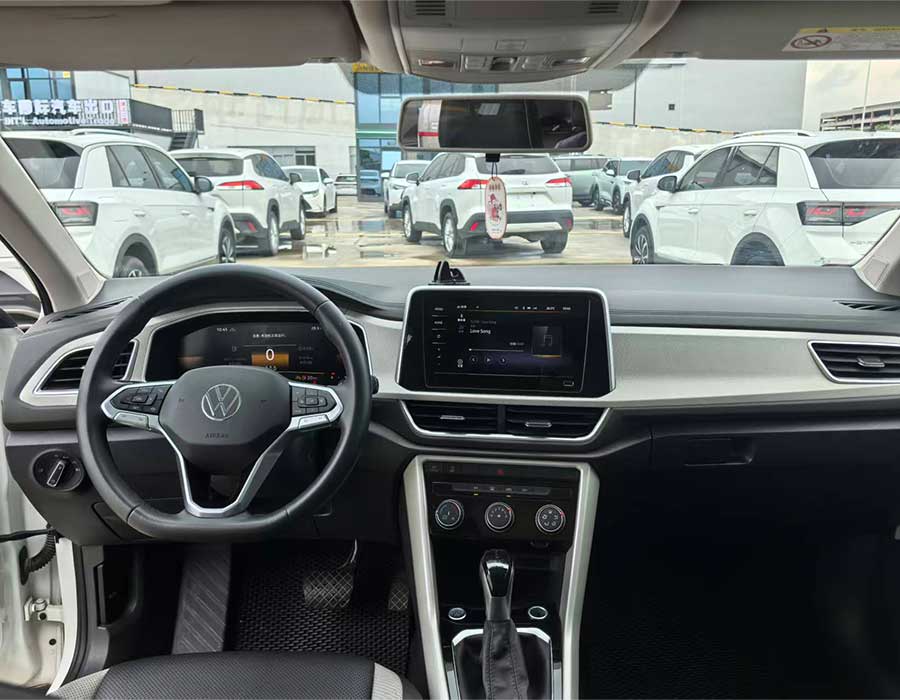 Volkswagen T-Roc 280TSI DSG 2 roues motrices Time Edition 2023 +63680 km blanc