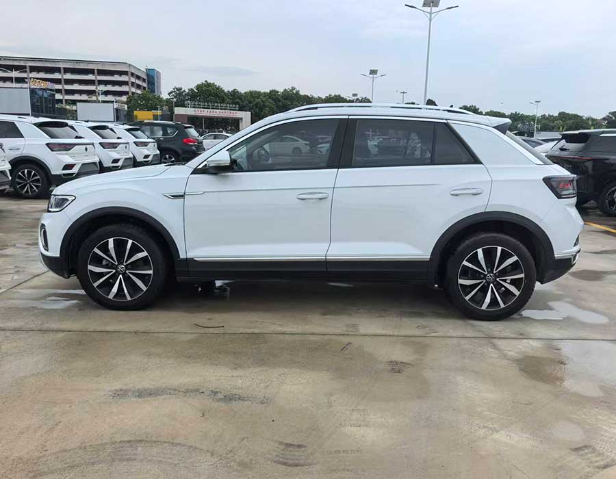 Volkswagen T-Roc 280TSI DSG 2 roues motrices Time Edition 2023 +58585 km blanc