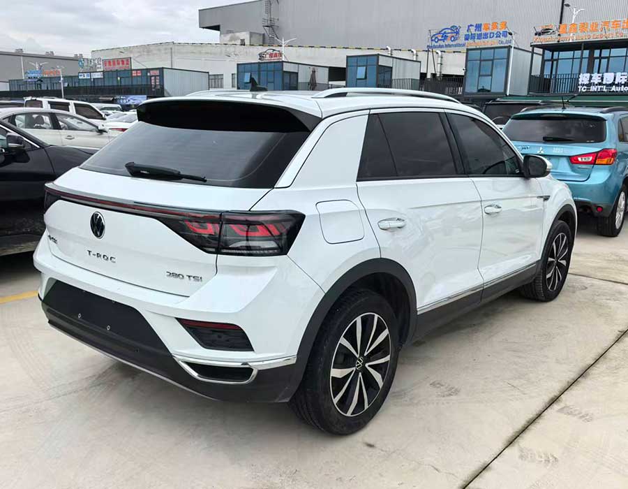 Volkswagen T-Roc 280TSI DSG 2 roues motrices Time Edition 2023 +54556 km blanc