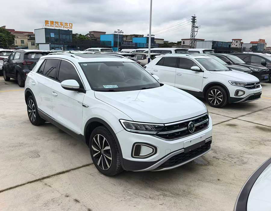 Volkswagen T-Roc 280TSI DSG 2 roues motrices Time Edition 2023 +69592 km blanc
