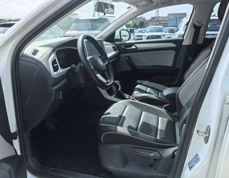 Volkswagen T-Roc 280TSI DSG 2 roues motrices Time Edition 2023 +45952 km blanc