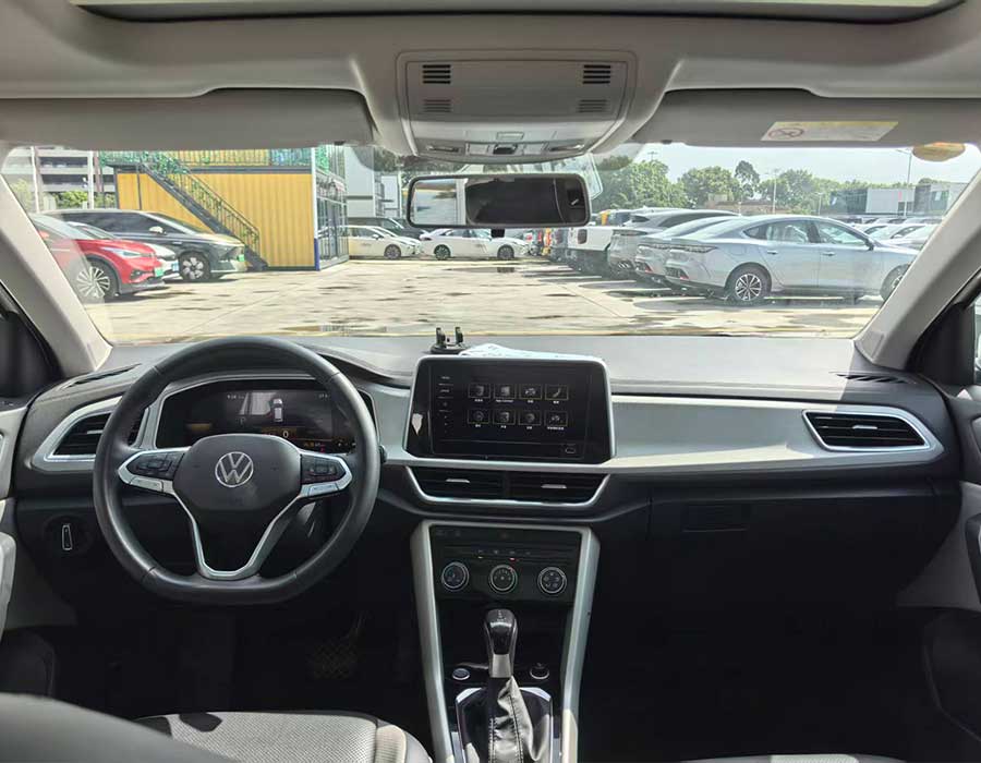 Volkswagen T-Roc 280TSI DSG 2 roues motrices Time Edition 2023 +45952 km blanc