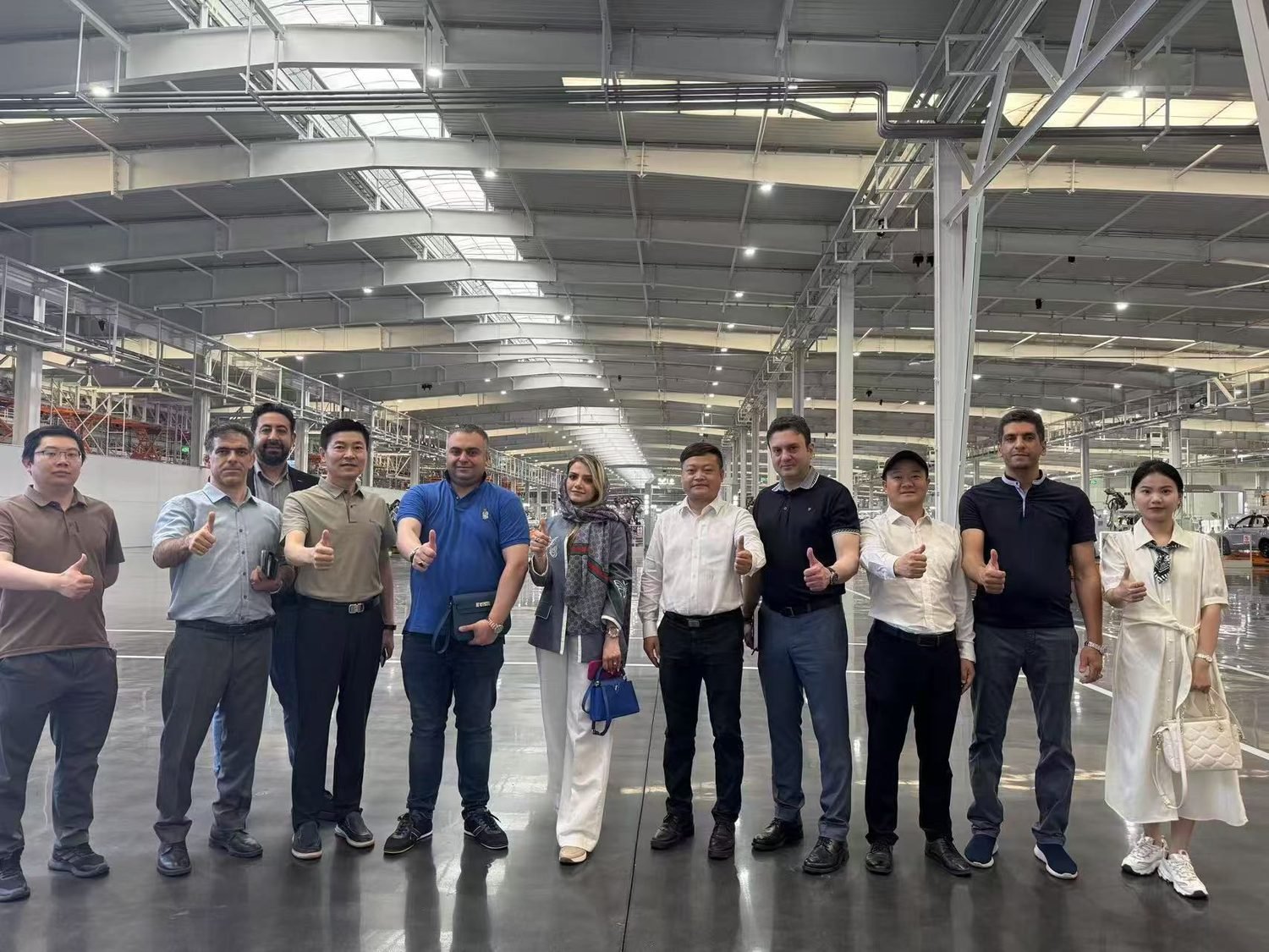Jingsun Automotive vehicle warehouse and marshalling operations in China
