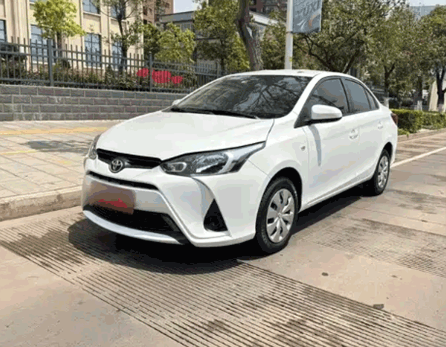 Édition Leading 2021 de 1,5 L CVT (61200 km)