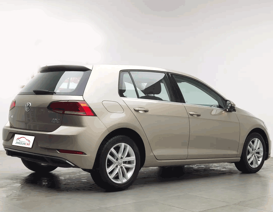 Golf 2018 230TSI Automatic Comfort, doré (63600 km)