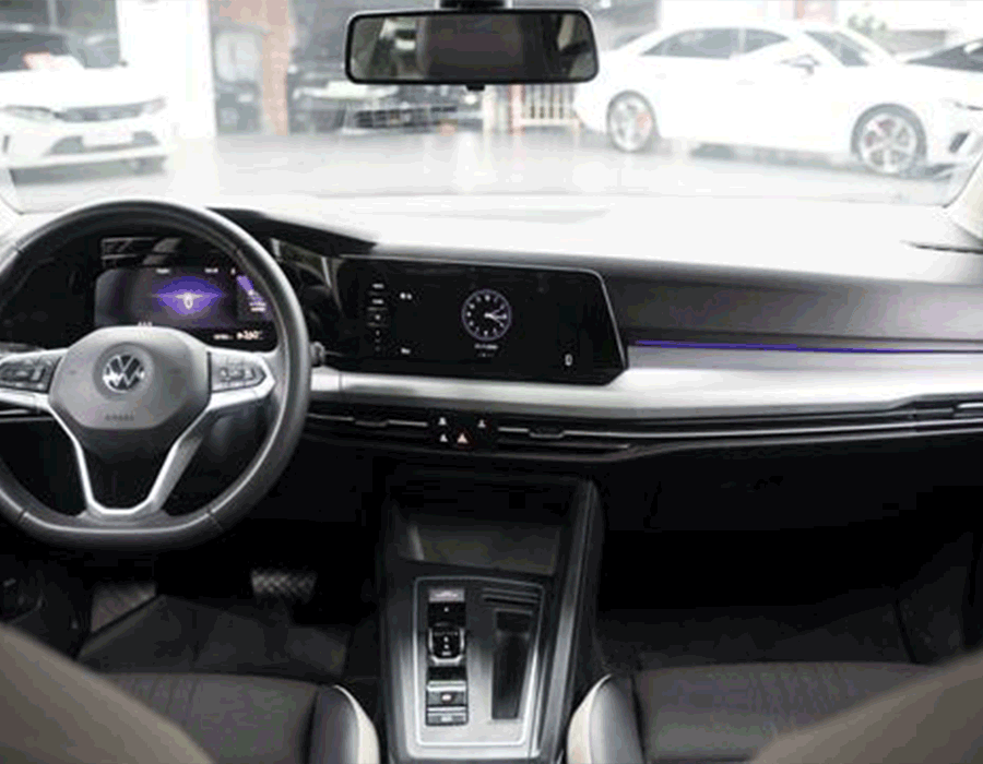 Golf 280TSI DSG Pro 2023 avec siège du conducteur à réglage électrique en option (18801 km)