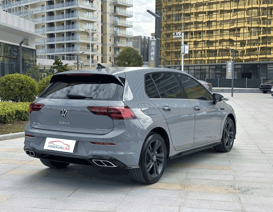 Golf 280TSI DSG R-Line 2023 (gris avec ensemble réfléchissant noir) (11314 km)