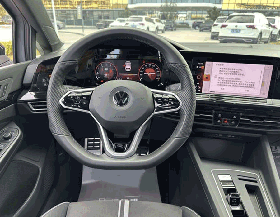 Golf 280TSI DSG R-Line 2023 (gris avec ensemble réfléchissant noir) (11314 km)