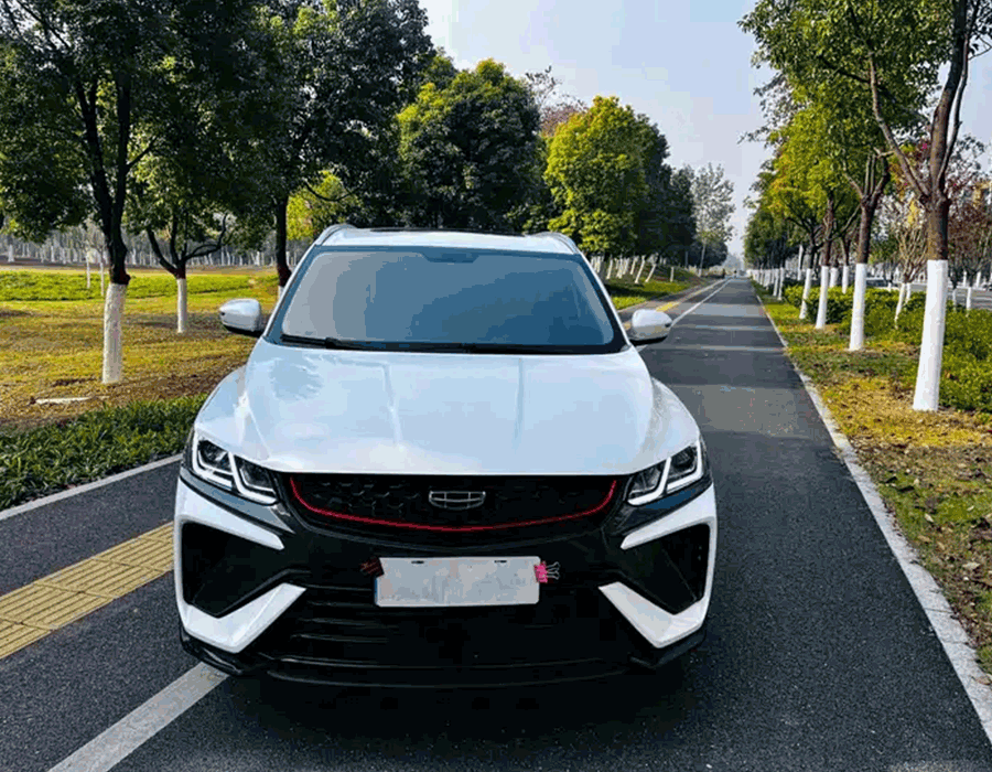 Geely Binyue 1.4T Large DCT Platinum Edition 2021 (10 000 km)