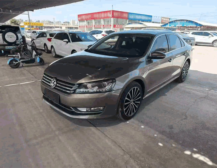 13 Passat 1.8T Édition Royale