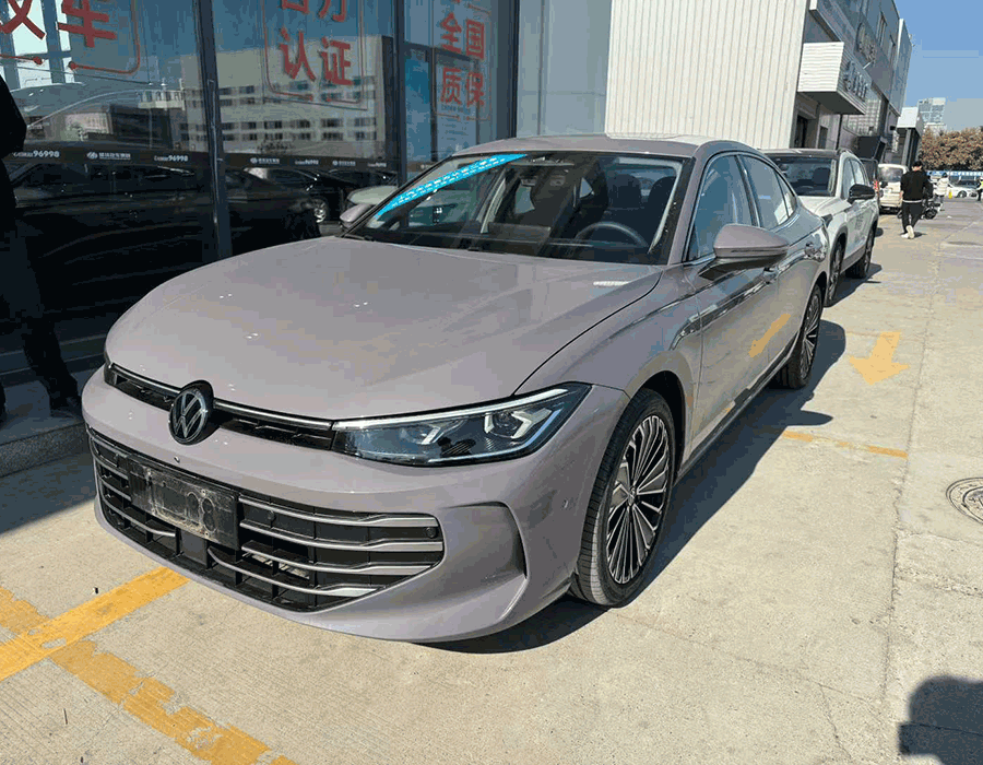 Volkswagen Passat Pro 2025 380TSI Édition Dragon