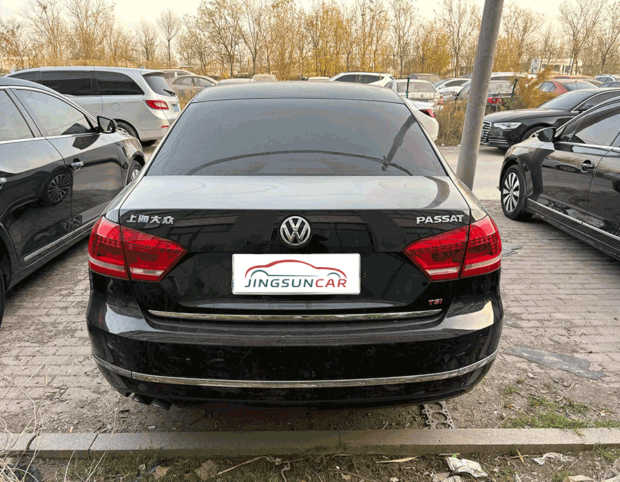 Passat 2.0T Édition Royale 2015 (1986 à 23 km)