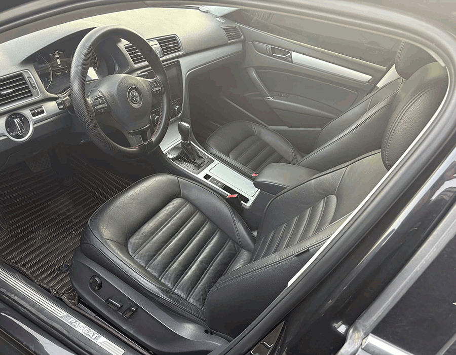 Passat 2.0T Édition Royale 2015 (1986 à 23 km)