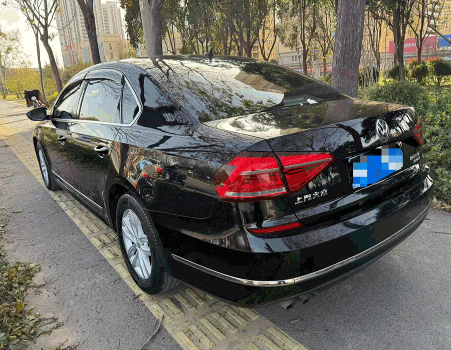 Passat 280 Édition élégante 2017 (132560 km)