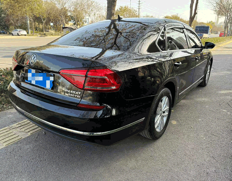 Passat 280 Édition élégante 2017 (132560 km)