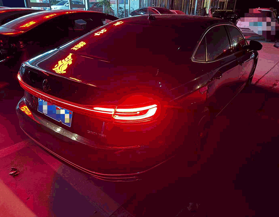 Passat 330 Édition de luxe Starry Sky 2023 (62535 km)