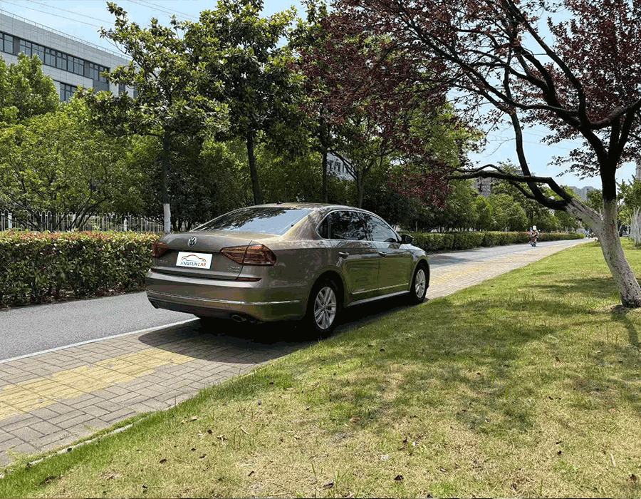 Passat 1.8T Édition Premium 2017 (80014 km)