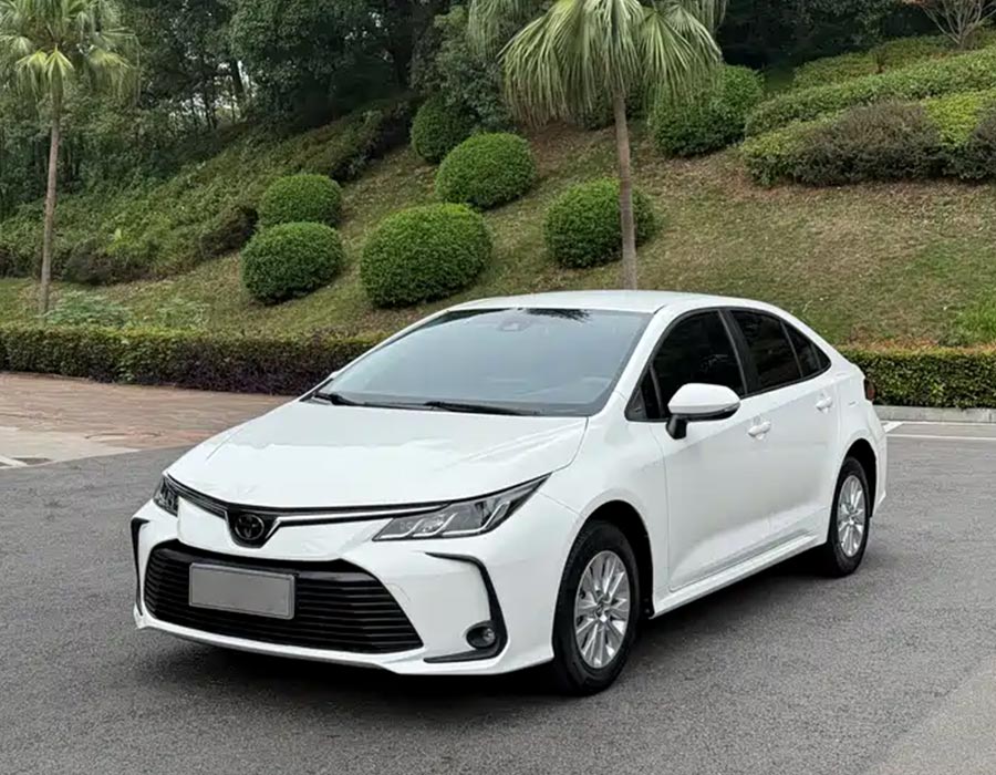 Corolla 2021 1,2T S-CVT édition Pioneer (30201 km)