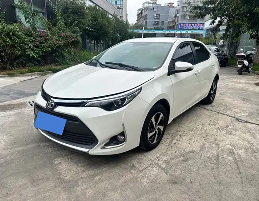 Levin 2017 Facelift 185T CVT New Edge Edition China V (80 000 km)