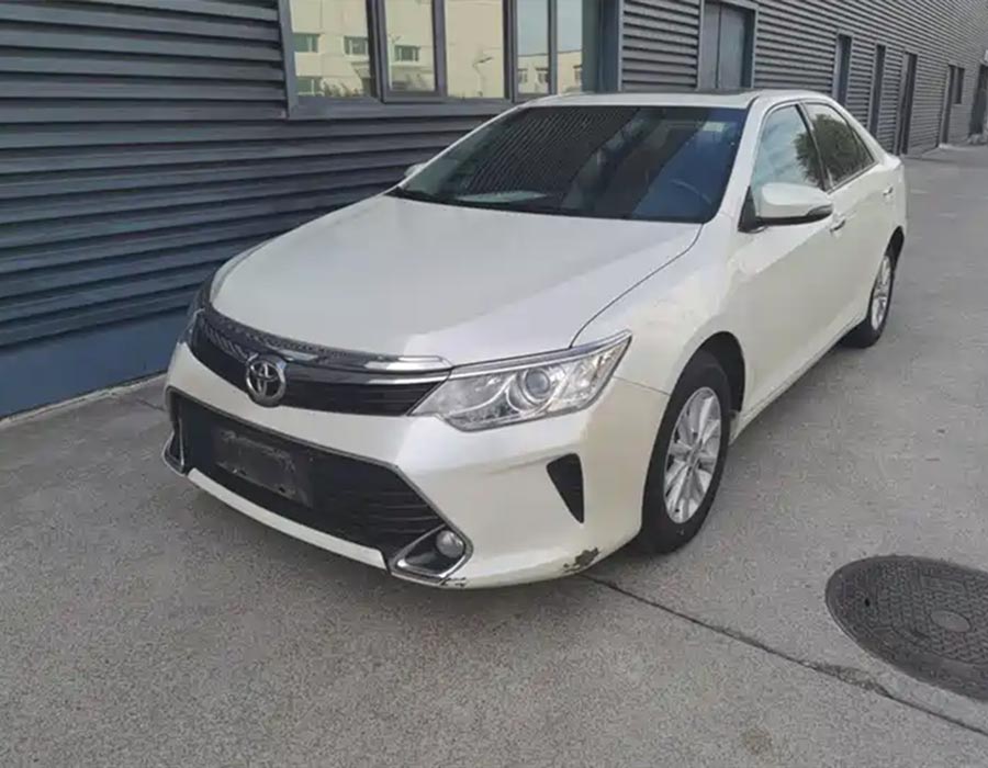 Camry 2.0G édition phare du 10e anniversaire de la Camry 2016 (125020 km)