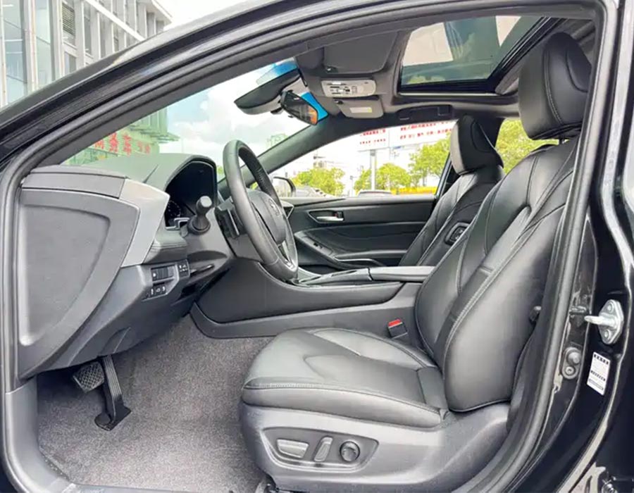 Avalon 2023 2,5 L Édition de luxe (8 000 km)