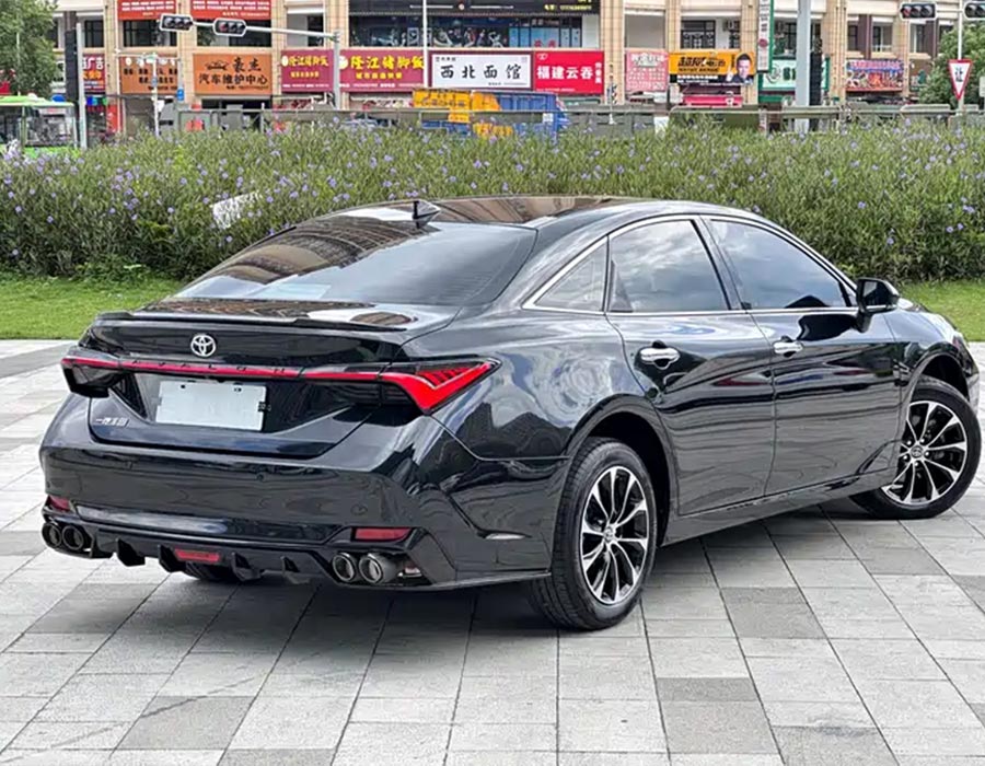 Avalon 2023 2,5 L Édition de luxe (8 000 km)