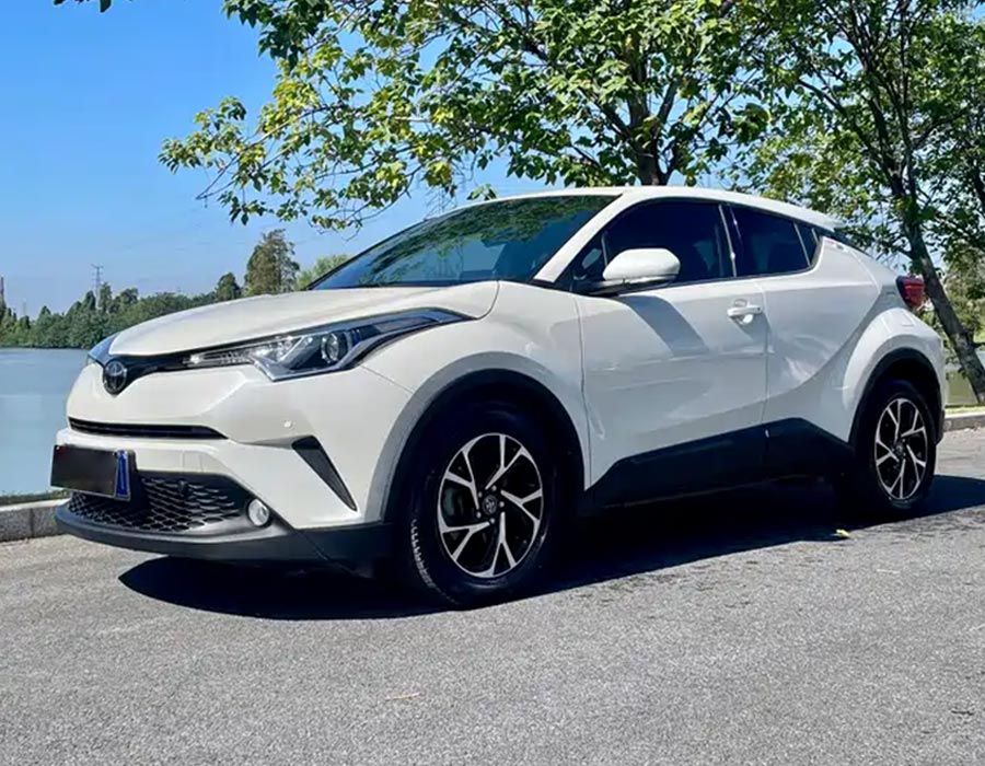 Toyota C-HR 2018, 2 L, toit ouvrant haut de gamme, édition National VI (52 000 km)
