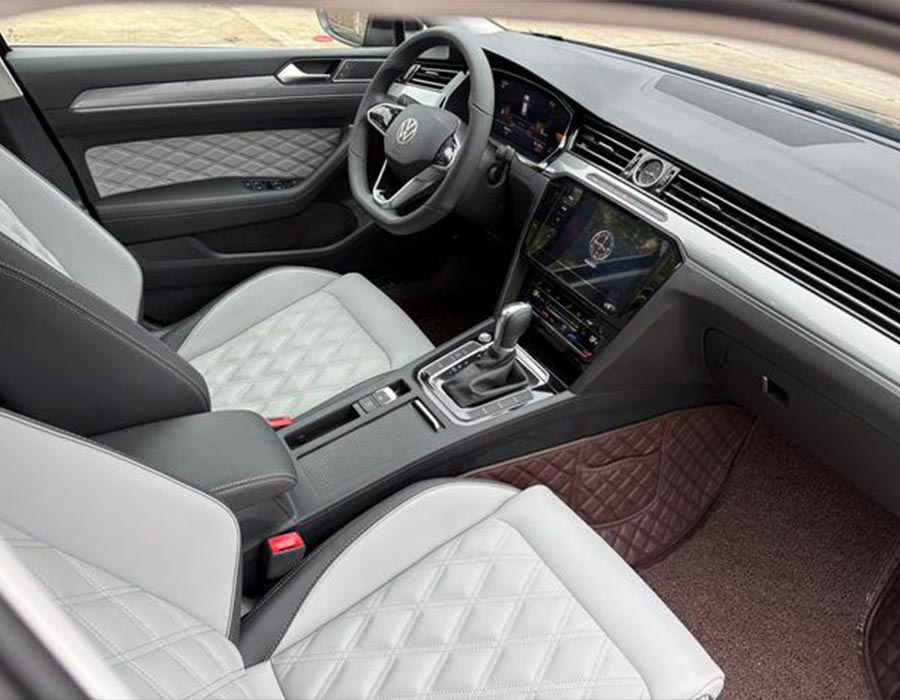 2 millionième unité Magotan 2023, édition commémorative 330TSI DSG Leading Trim (19811 km)