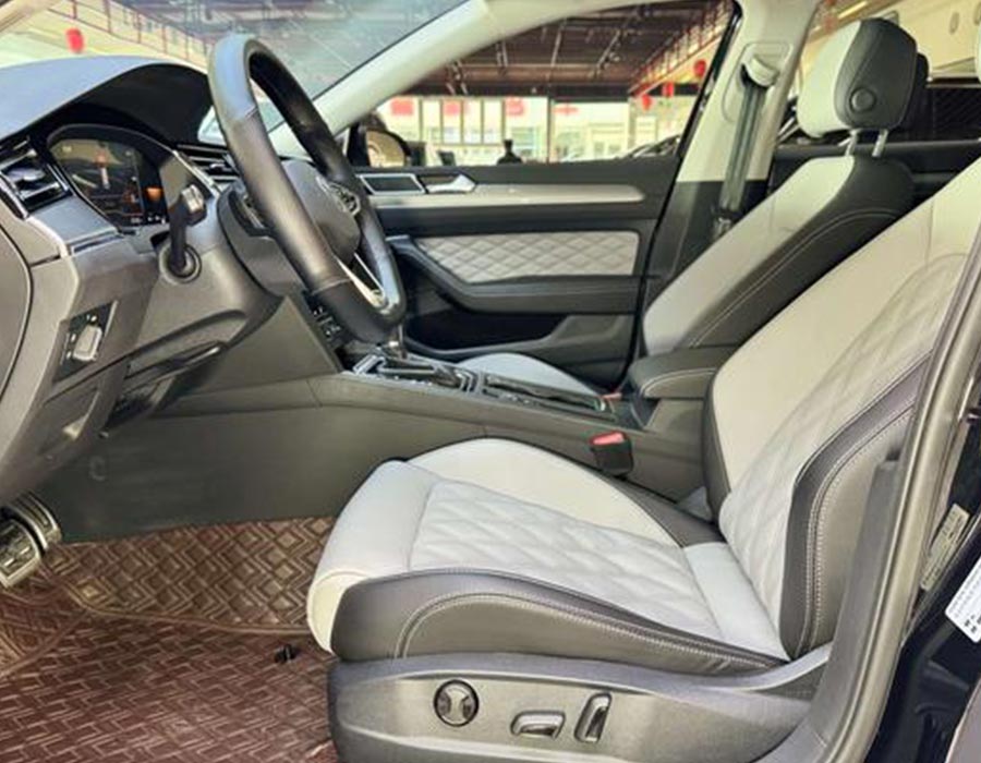 Magotan 2023, 2 millionième unité, édition commémorative, 280TSI DSG Leading Trim (38311 km)
