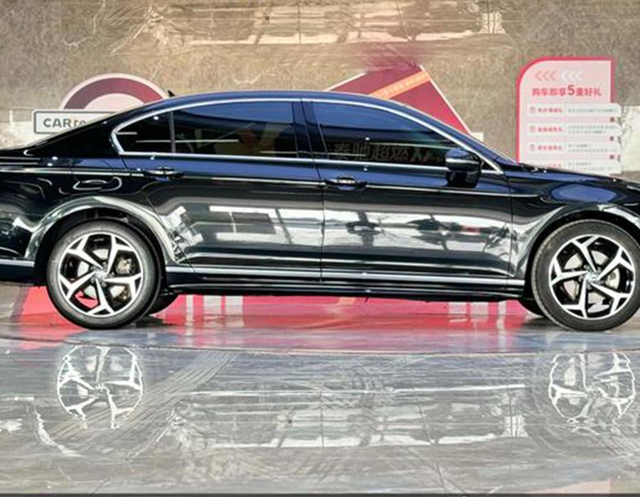 Magotan 2023, 2 millionième unité, édition commémorative, 280TSI DSG Leading Trim (38311 km)