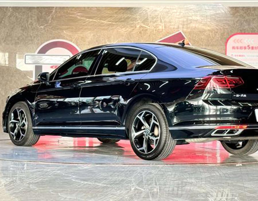 Magotan 2023, 2 millionième unité, édition commémorative, 280TSI DSG Leading Trim (38311 km)