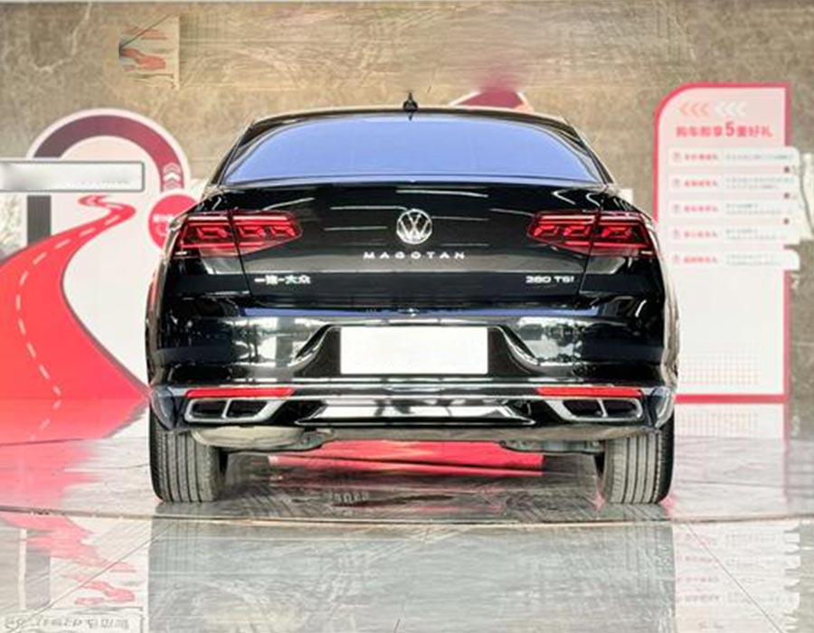 Magotan 2023, 2 millionième unité, édition commémorative, 280TSI DSG Leading Trim (38311 km)
