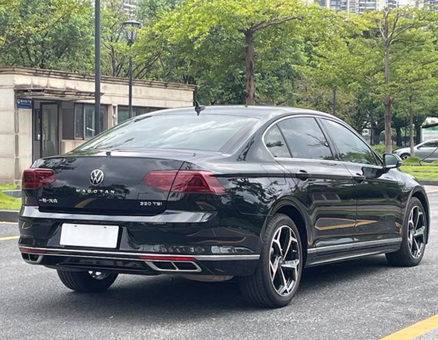 2 millionième unité Magotan 2023, édition commémorative 330TSI DSG Luxury Trim (24227 km)