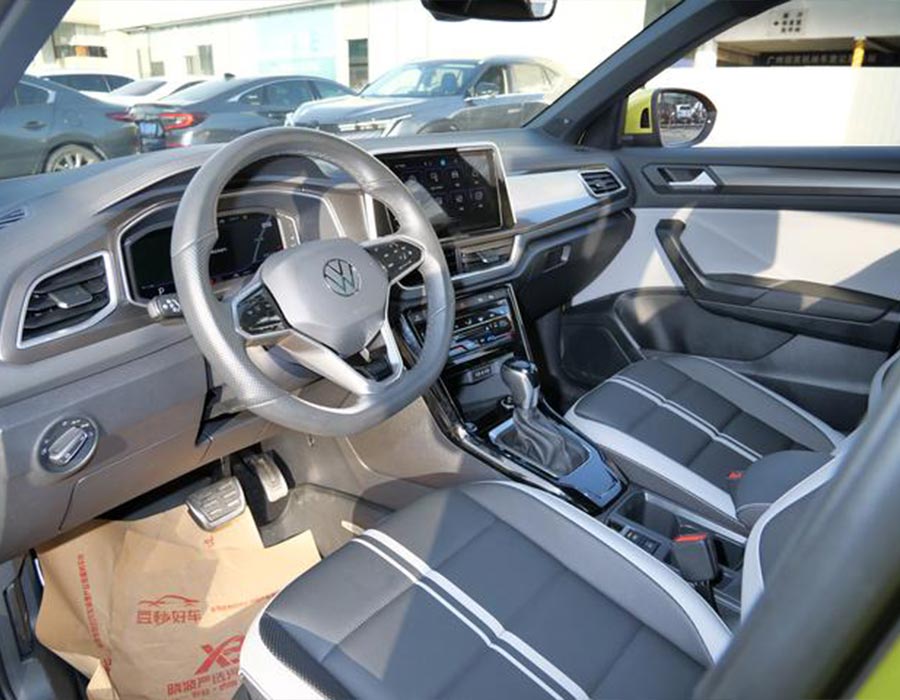 T-Roc 2023 300TSI DSG Édition Starlight (13164 km)